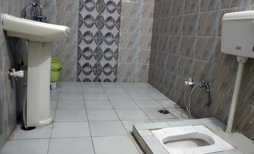 Hotel New Bakshi House Agra  Room photo